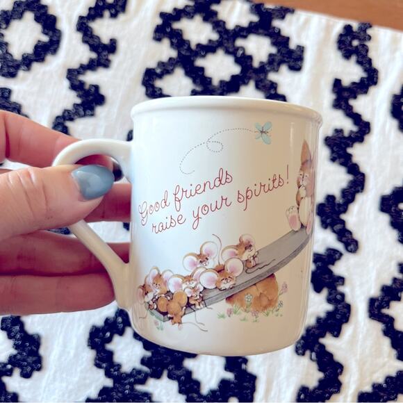 vintage Hallmark Mugs friends are uplifting ceramic coffee mug mice mouse - Picture 1 of 5